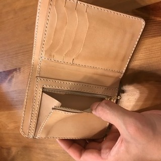 ヌメ革ハーフウォレット