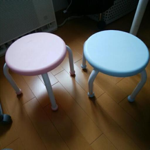 ダイソー購入まめいす2個セット しおみお 白石の椅子 スツール の中古あげます 譲ります ジモティーで不用品の処分 ダイソー購入まめいす2個セット しおみお 白石の椅子 スツール の中古あげます 譲ります ジモティーで不用品の処分