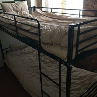 ポール製2段ベッド