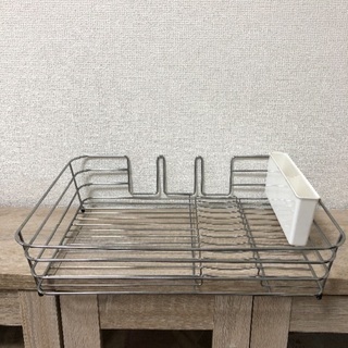ステンレス製の食器洗いカゴ