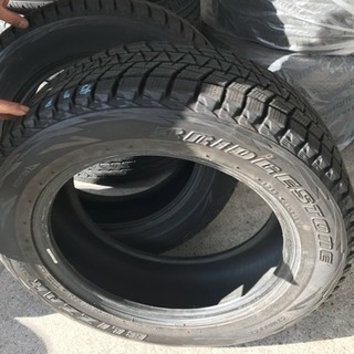 215/60R17 スタッドレスタイヤ