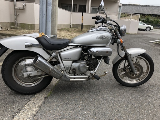マグナ50