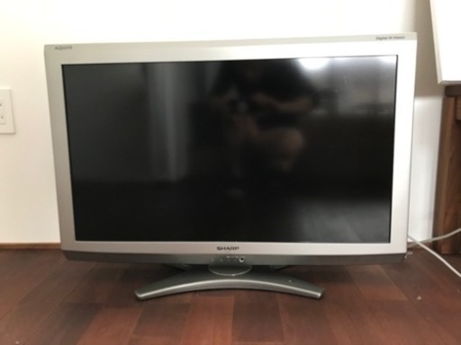 SHARP 32型 LC-32E6 2010年製