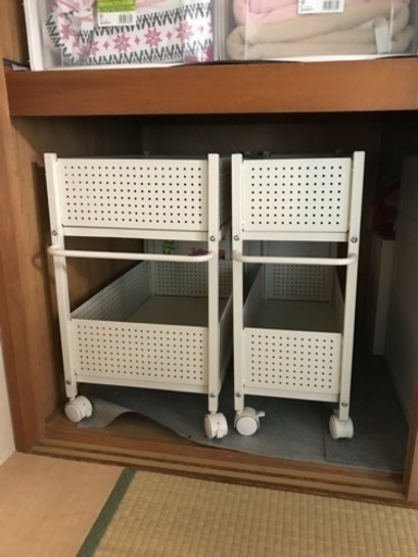 お話中 押入れ収納 キャスター付ワゴン 26幅 写真右 ラック みなやん 都島の収納家具 押入れ収納 の中古あげます 譲ります ジモティーで不用品の処分