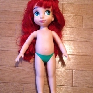 赤い髪のお人形さんです。アリエル？