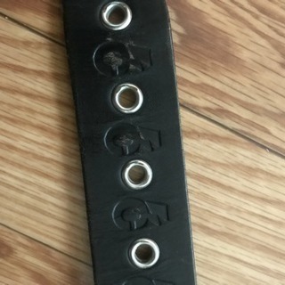 クロックチャンネル スタッズベルト ピラミッド鋲