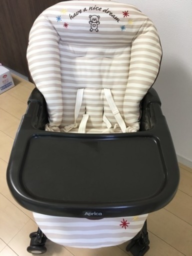 アップリカ ハイローチェア ユラリズム ほぼ未使用