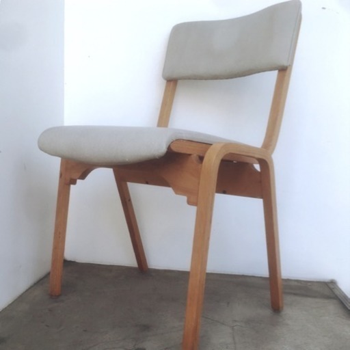 《終了》TECTA vintage stacking chairs