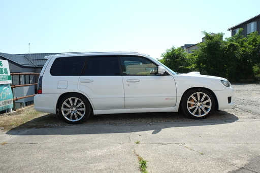 スバルフォレスターstiバージョン６速マニュアル Chunky 新潟のフォレスターの中古車 ジモティー