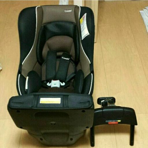 コンビ　ゼウスターンユーロEG TB☆禁煙車で使用・綺麗☆360度回転でママも楽々