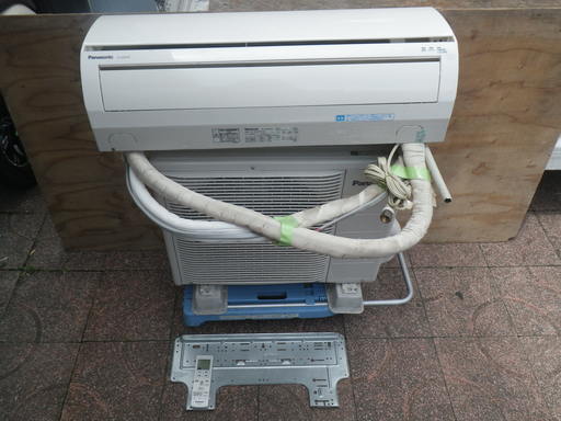パナソニック Panasonic CS-220CFR-W 冷暖房除湿 エアコン 2010年 ポンプダウン済 配管付 冷房6～9畳