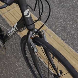 防犯登録込　GIANT　エスケープ　R3　ガンメタ