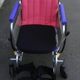 値下げ　一気に5千円！早い者勝ちです　中古の車椅子「NICK」美品！