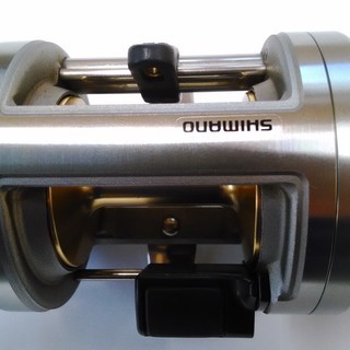 シマノ 05カルカッタ400美中古品 ライギョ ビックベイト 怪魚等