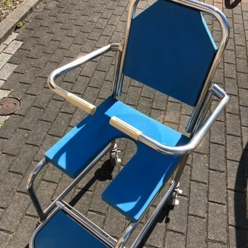 シャワー用車椅子