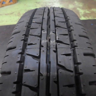 オシャレなホイールで仕事の車もドレスＵＰ！！ディアボレット　スカーラ　4Ｊ＋42　100-4穴★車検対応ダンロップ新品つき★軽トラ　軽バン