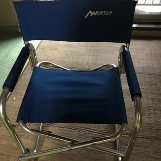 アウトドア用の椅子
