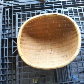 竹製のザル