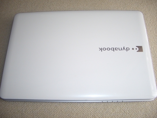 Windows10  ノートパソコン Core i3　　dynabook TX/66PLWH