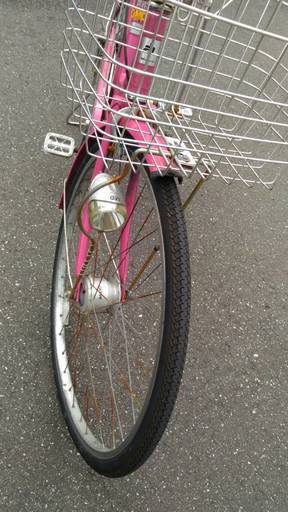 美品 自転車 前と後輪タイヤは今年交換 LEDライト付き ママチャリ 26インチ