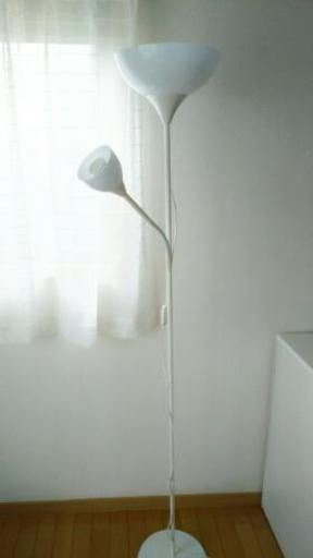 Ikea Not ノートフロアアップライト 読書ランプ ホワイト コロロ 狛江の家具の中古あげます 譲ります ジモティーで不用品の処分