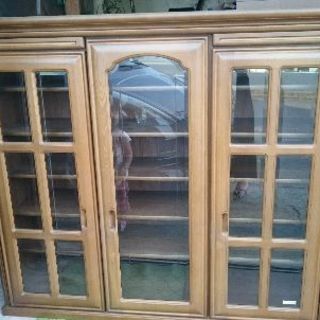 食器棚  取引中