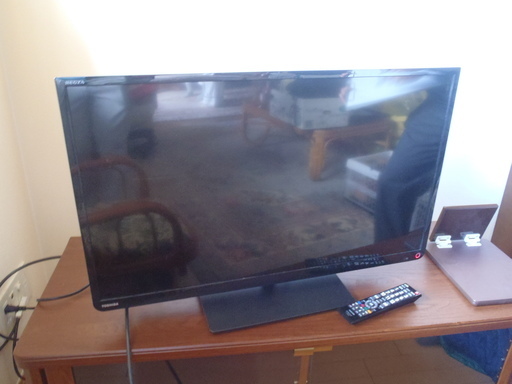 【終了しました】液晶テレビ　東芝　レグザ　32V　32S10　2016年製