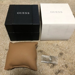 GUESSの箱