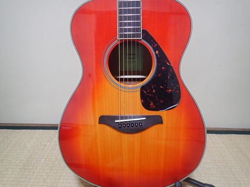(新品同様!)YAMAHA アコースティックギターFS820
