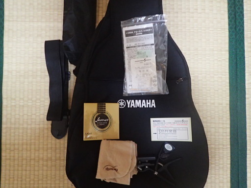 (新品同様！）YAMAHA アコースティックギターFS820 5