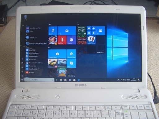 Core i3 ノートパソコン　東芝の　Satellite B350/W2JB