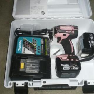 マキタインパクトドライバー。