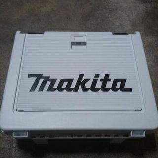 マキタインパクトドライバー。