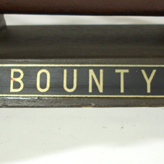 札幌 帆船 BOUNTY/バウンティ 完成形 イギリス海軍 武装輸送船 全長：約55㎝ アウトレットモノハウス白石店