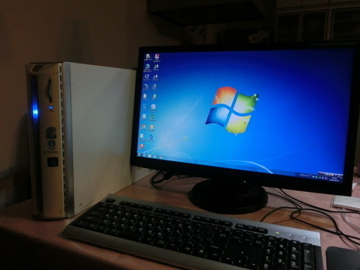 SOTEC のディスクトップのパソコンです。windous７　office2013 メモリー２G　HDD５００GB　大型モニター