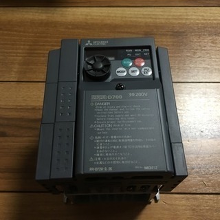 新品 三菱 インバーター FR-D720-2.2K