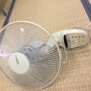 壁掛け扇風機 2 決まりました。