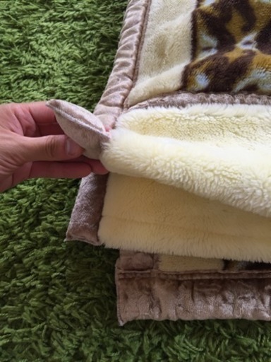 引き取りで格安提供 シングル毛布 厚手 2年使用 Apples 志木の寝具の中古あげます 譲ります ジモティーで不用品の処分