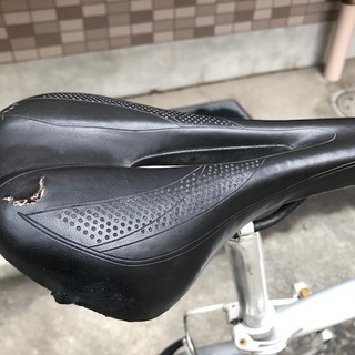 売り切れました！GIANT エスケープ　Ａir 　クロスバイク　（２０１5）　２×９　シマノ１８段