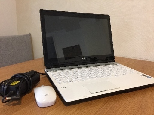ノートパソコン PC-LL750TSW