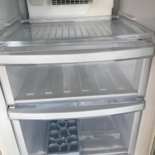 三菱ノンフロン冷凍冷蔵庫 256L 2012年製