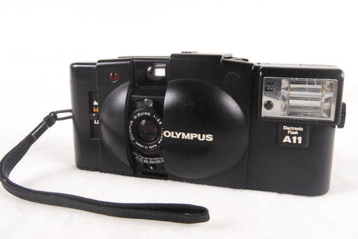 オリンパス OLYMPUS XA2 A11 レンズ D-ZUIKO 1:3.5 f=35mm フィルムカメラ　アントレ