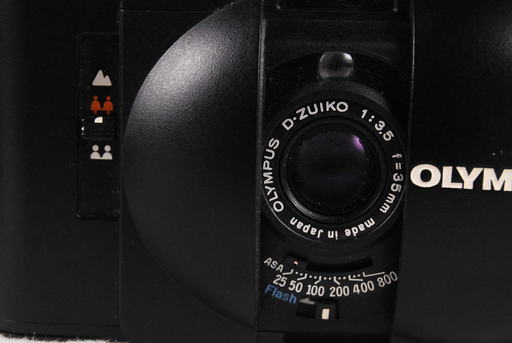 オリンパス OLYMPUS XA2 A11 レンズ D-ZUIKO 1:3.5 f=35mm フィルムカメラ　ハードケース付　アントレ