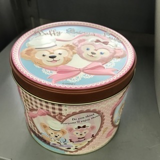 ダッフィーバレンタインシーズンのお菓子の空き缶