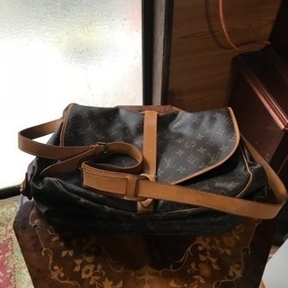 ルイビィトンショルダーバック大