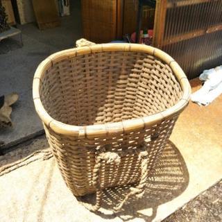 竹製の背負いかご　昭和レトロ