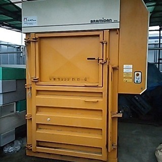デンマーク BRAMIDAN/ブラミダン社製 縦型圧縮梱包機 クロスシリンダー X50