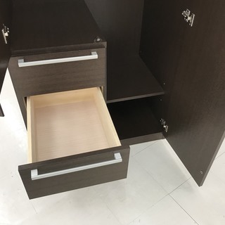 取りに来て頂ける方限定！岡製作所のワードローブのご紹介です！
