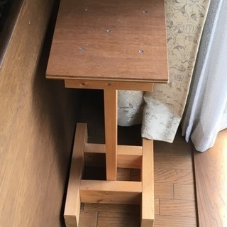 手作り台、木製スタンド、サイドテーブルがわりに