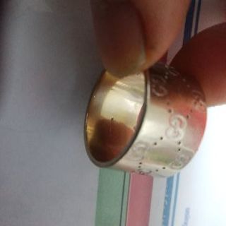 グッチリングホワイトゴールト刻印追加